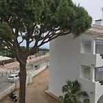 En Playa De Costa Brava *